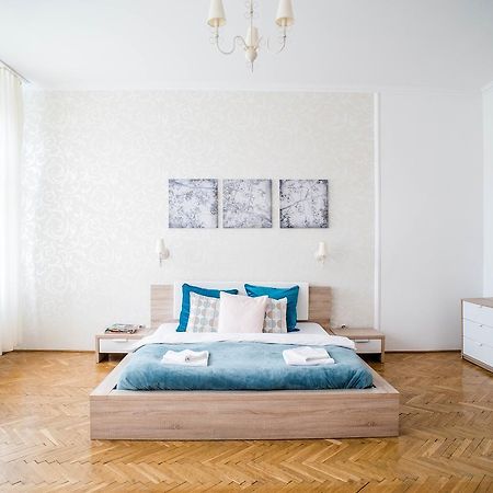 Nine Trees Apartment Budapest Kültér fotó