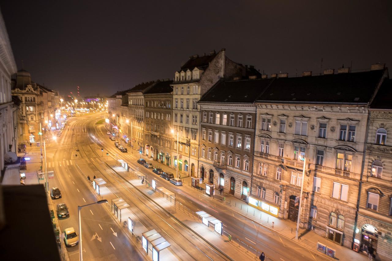 Nine Trees Apartment Budapest Kültér fotó